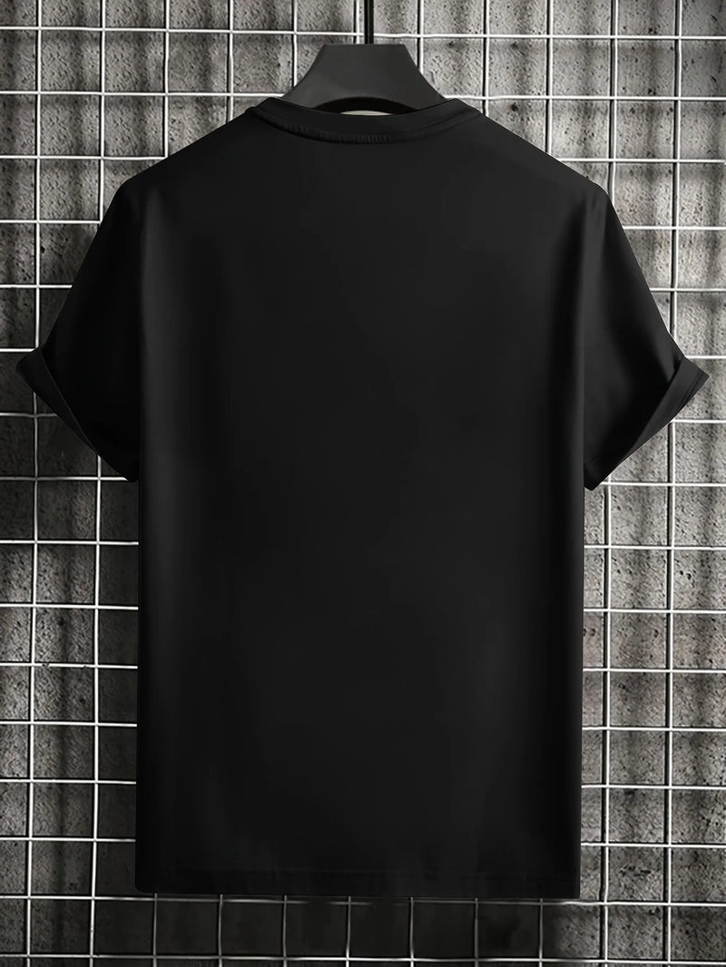 Camiseta Masculina Streetwear Oversized, com estampa geométrica.